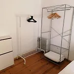 Guest house Bica Apartments